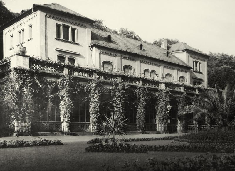 Slechtova_restaurace_29_1900