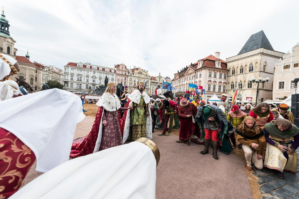 karel_iv_den_2_72