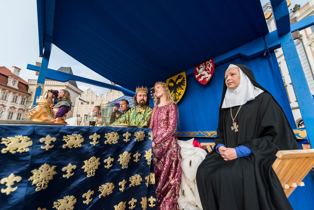 karel_iv_den_2_80