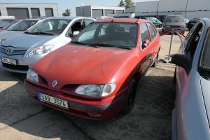 69_24_renault_megane_5a9_3574