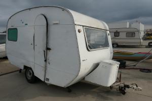 98_24_obytny_karavan_kehjl_105