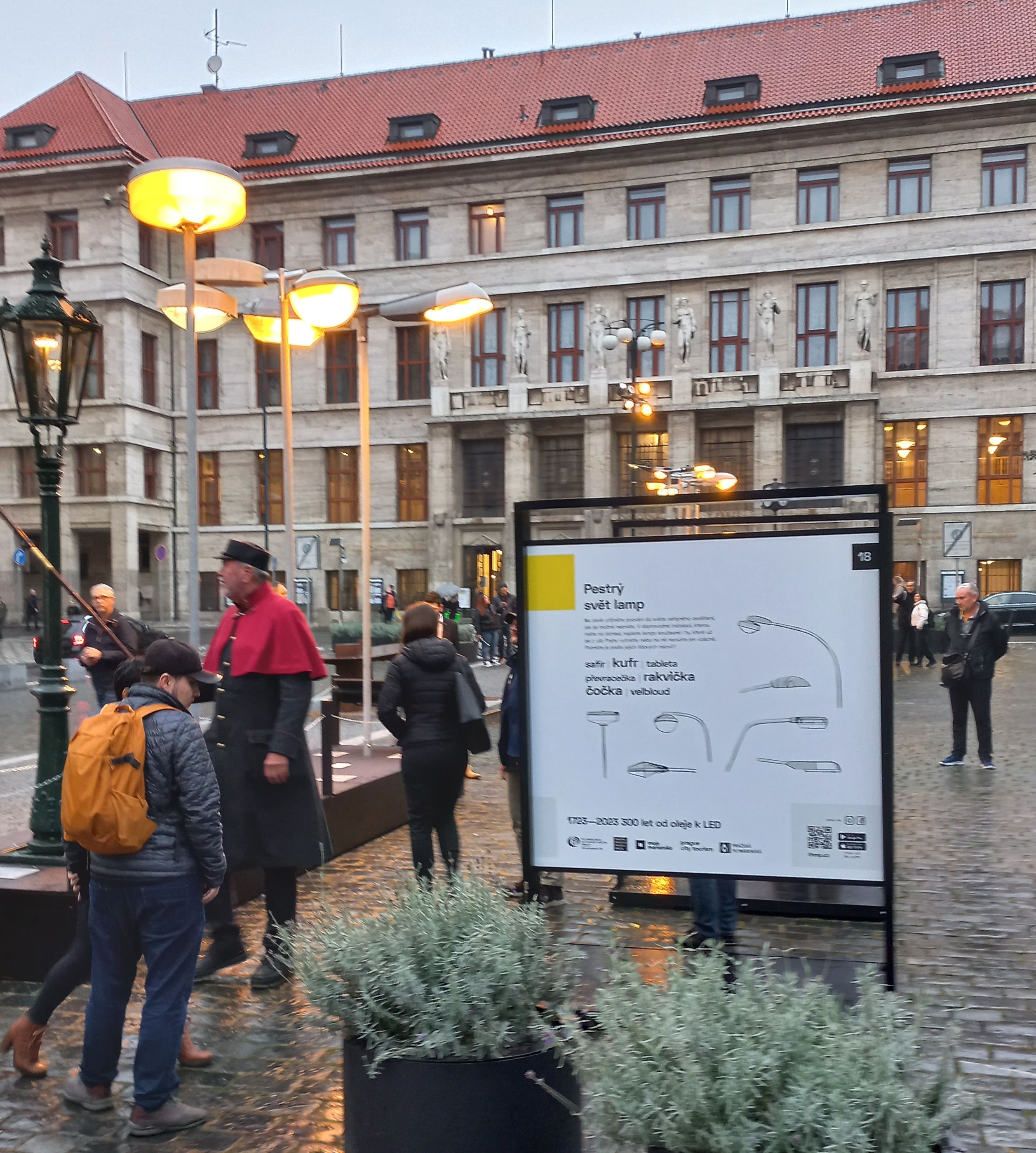 Výstava: Lampy a historie veřejného osvětlení