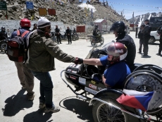 Blahoprani ke zdolani Khardung La